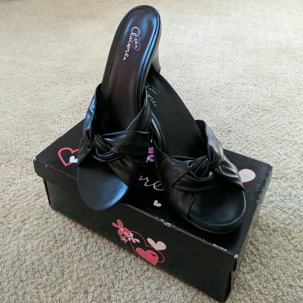 Heeled sandals